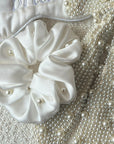 Pearly Mulberry Silk Scrunchie in Dove