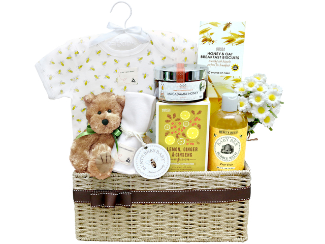 https://titcne.buzz/images/New-Born-Baby-Gift/640x480/Baby-Gift-Basket-z21~PIC36668780_v3.jpg